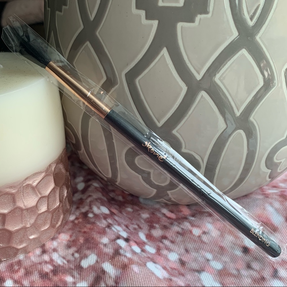 ✨NWOT SKONE BLENDING BRUSH✨